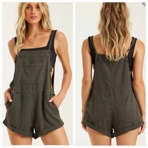 Billabong Sz M Wild Pursuit Romper Green